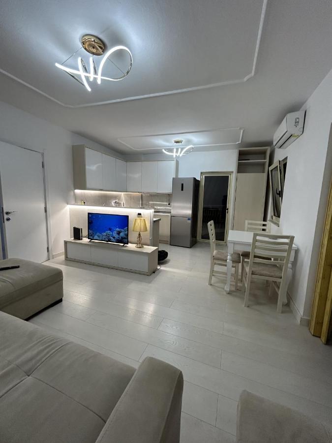 Center, Selvia White Apartment Тирана Екстериор снимка